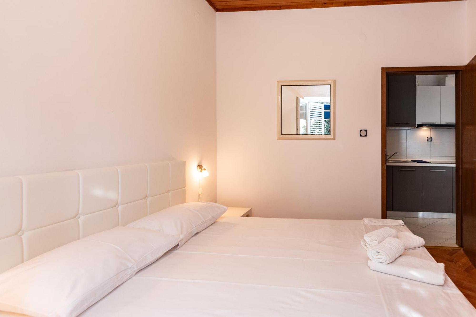 Apartments Tauzer Mandre Εξωτερικό φωτογραφία
