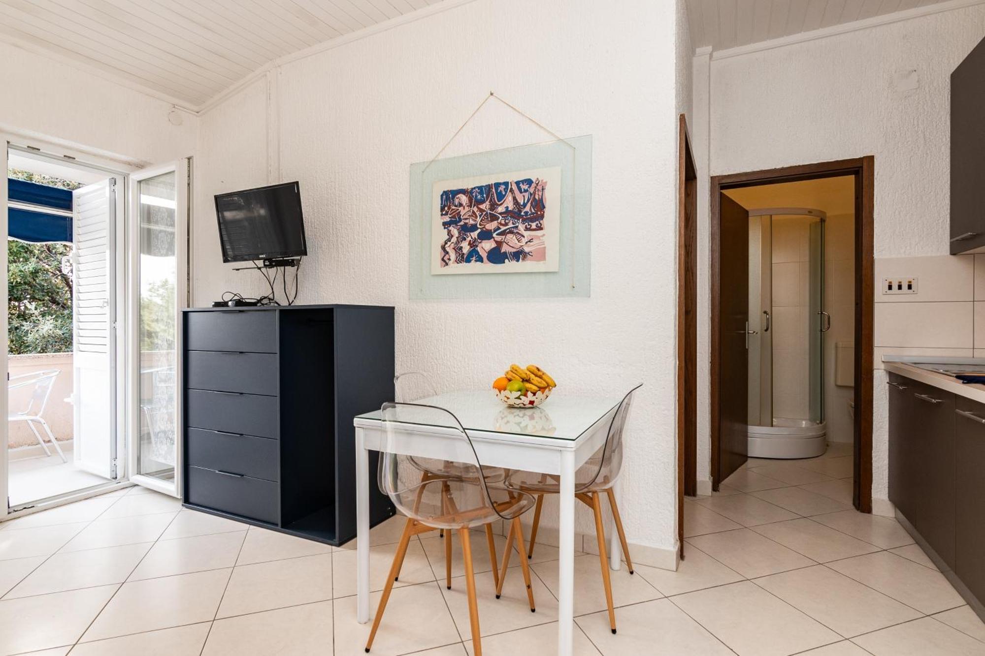 Apartments Tauzer Mandre Εξωτερικό φωτογραφία