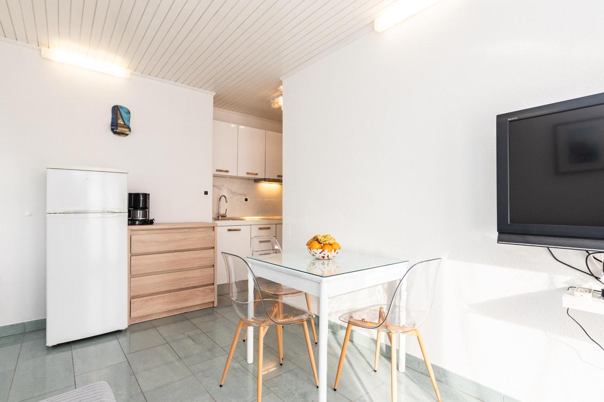 Apartments Tauzer Mandre Εξωτερικό φωτογραφία